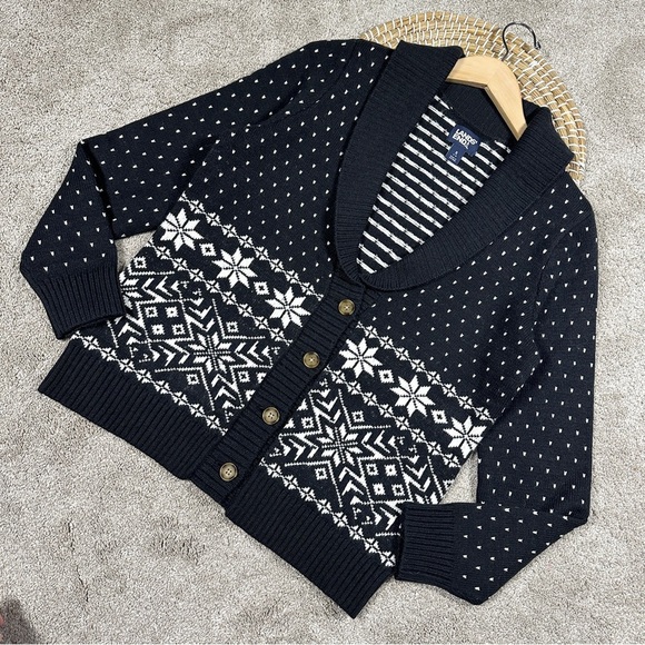 Lands’ End Women’s Wool Blend Cozy Lofty Jacquard Shawl Cardigan Sweater Black S - Picture 3 of 13